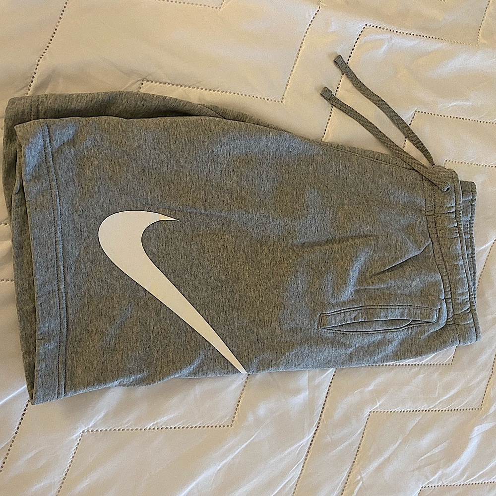 Mens Medium Nike Sweat Shorts